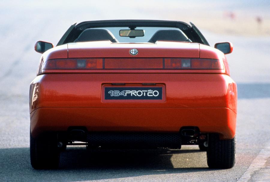  Alfa Romeo 164 Proteo Concept 1991 года  (фото 15 из 34)